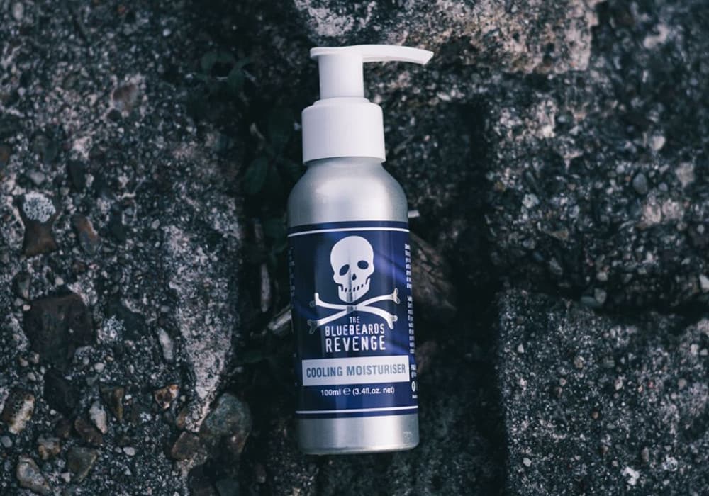 the_bluebeards_revenge_cooling_moisturiser_chladivy_hydratacni_krem_na_oblicej_slickstylecz_desc-min